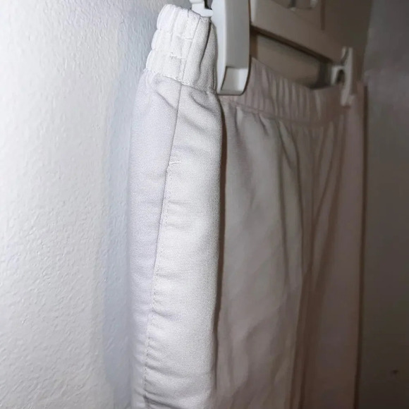 Alfred Dunner,12P, elastic rear slant front pockets cut-out beaded hem Capri - Picture 4 of 6